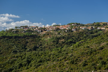 Fototapeta na wymiar village on the top of the hill