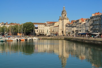 Fototapeta na wymiar Porte de La grosse horloge, La Rochelle