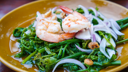 Chayote with shrimp
