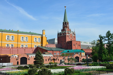 Fototapeta na wymiar Москва, Кремль, Александровский сад