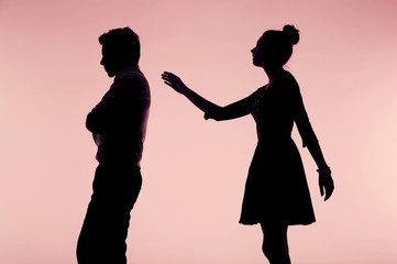 Woman trying to apologize her boyfriend