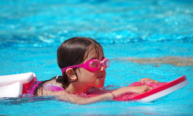 cours de natation en piscine