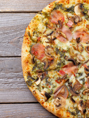 Mushrooms Pizza