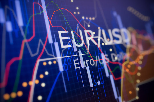 Analytics in pairs EUR / USD