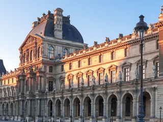 Fototapeta na wymiar Palais du Louvre