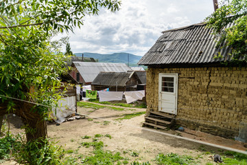 Fototapeta na wymiar Cygańskiej wioski na Ukrainie