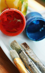 Color paints and brushes