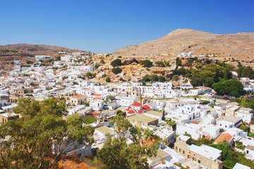 Fototapeta na wymiar View from the acropolis on the town Lindos, Rhodes