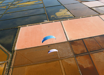 paragliding © zix777