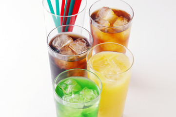 ソフトドリンク　ジュース　ソーダ　コーラ