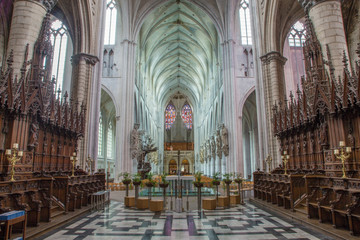 Fototapeta na wymiar Mechelen - Nave of St. Rumbold's gothic cathedral
