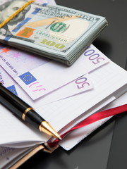 Бумажные деньги, notebook, handle1