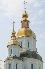 Fototapeta na wymiar Cupolas of church in Kharkov.