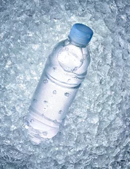 Fototapeten water bottle drink ice cube cold © Lumos sp