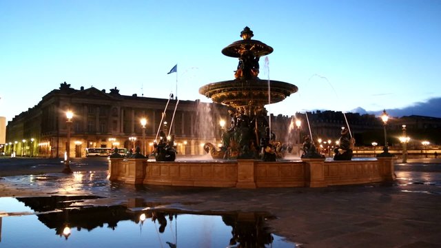 Place de la concorde Fontaine