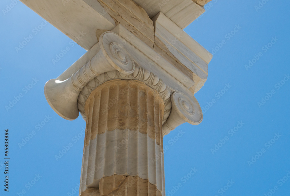 Wall mural Greek traditional column