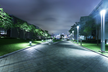 Obraz premium The modern buildings and city park