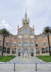 Fototapeta na wymiar Barcelona - Hospital de Santa Creu i de Sant Pau (Haupteingang)