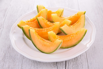 Fototapeta na wymiar melon sliced