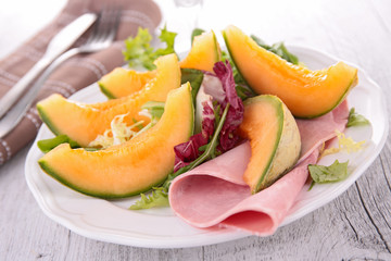 Fototapeta na wymiar melon salad and ham
