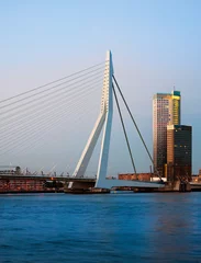 Papier Peint photo autocollant Pont Érasme Pont Erasmus et Maastoren, Rotterdam, Pays-Bas