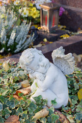 Grabpflege - Friedhofsschmuck für Allerheiligen