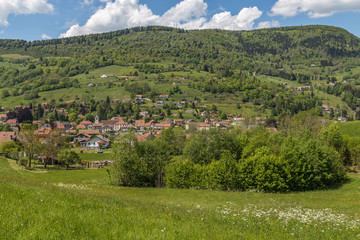 Fototapeta na wymiar village des Vosges