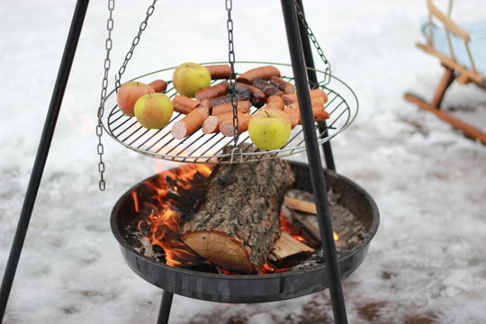 grill on snow