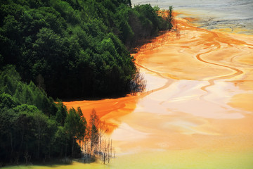 Nature pollution of a copper mine exploitation