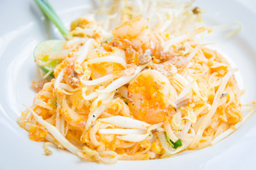 Pad thai