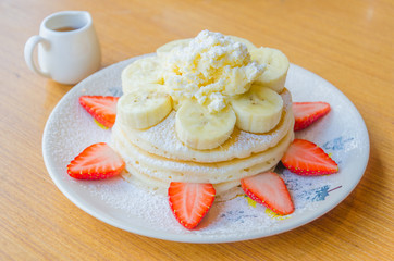 Pancake strawberry banana