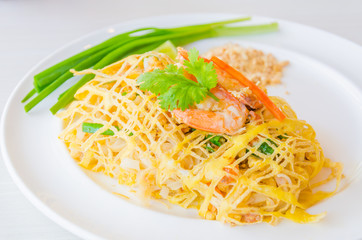 Pad thai