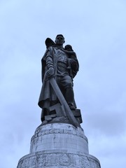 Fototapeta premium Denkmal des russischen Soldaten in Treptow