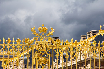 Golden gates with the crown symbol