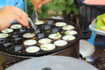 Coconut milk mix sugar and flour. - Kind of Thai sweetmeat