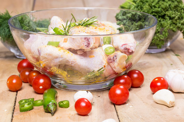 marinated chicken drumsticks with wegetables diner preparations