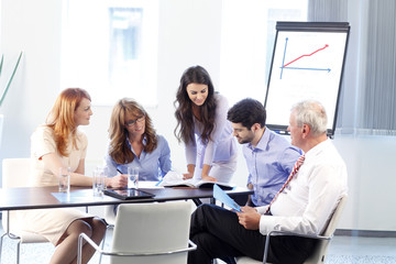 Obraz premium Business people discussing in a meeting