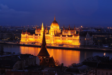 Fototapeta na wymiar Hungarian Parliament Building at Dusk