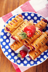 cakes with strawberry