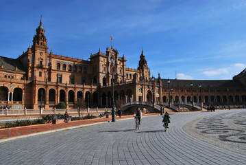 Fototapeta na wymiar Plaza de España y Puentes