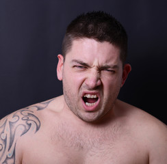 Obraz premium Angry man screaming