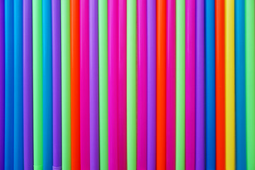 Obraz premium Kolorowe tło słomki do picia