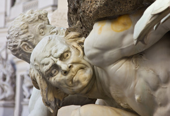 Naklejka premium Brunnendetail d. Brunnens Macht zu Lande vor d. Wiener Hofburg 2