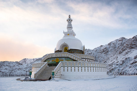 Shanti stupa