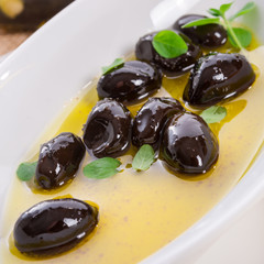  antipasti olives
