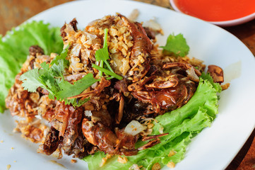 The Fried soft shell crab with garlic.