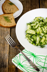 cucumber salad with dill