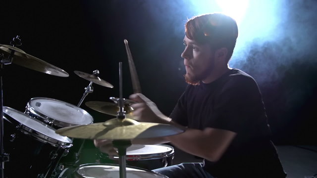 Cymbalist Bilder – Durchsuchen 41 Archivfotos, Vektorgrafiken und ...
