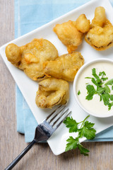Frittierte Austernseitlinge mit Sojasahnesoße