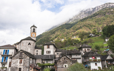 Lavertezzo, Dorf, Steinhäuser, Valle Verzasca, Tessin, Schweiz